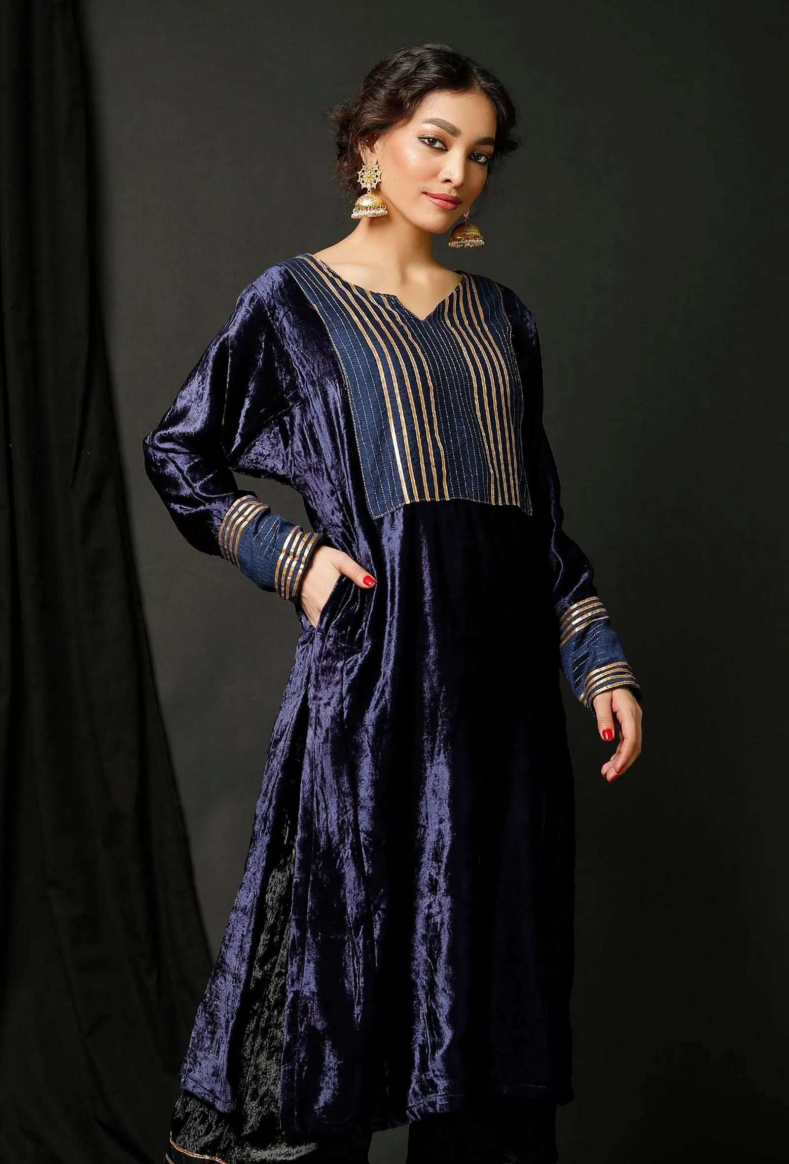 Blue Velvet Gota Phiran