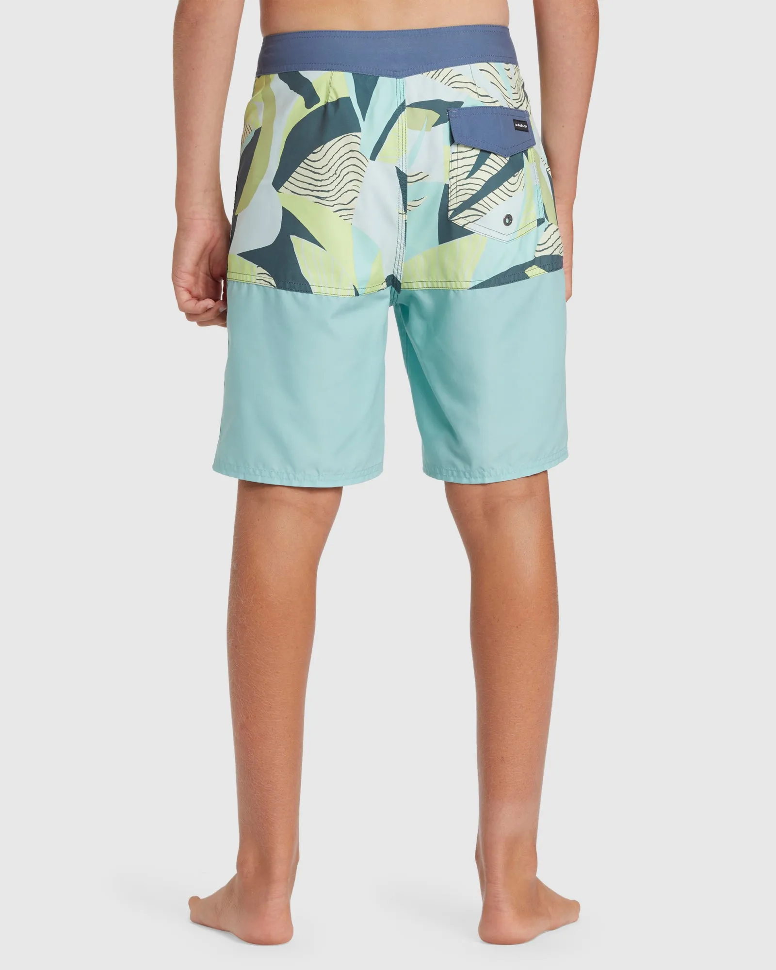 Boys 8-16 Everyday Division 17" Boardshort