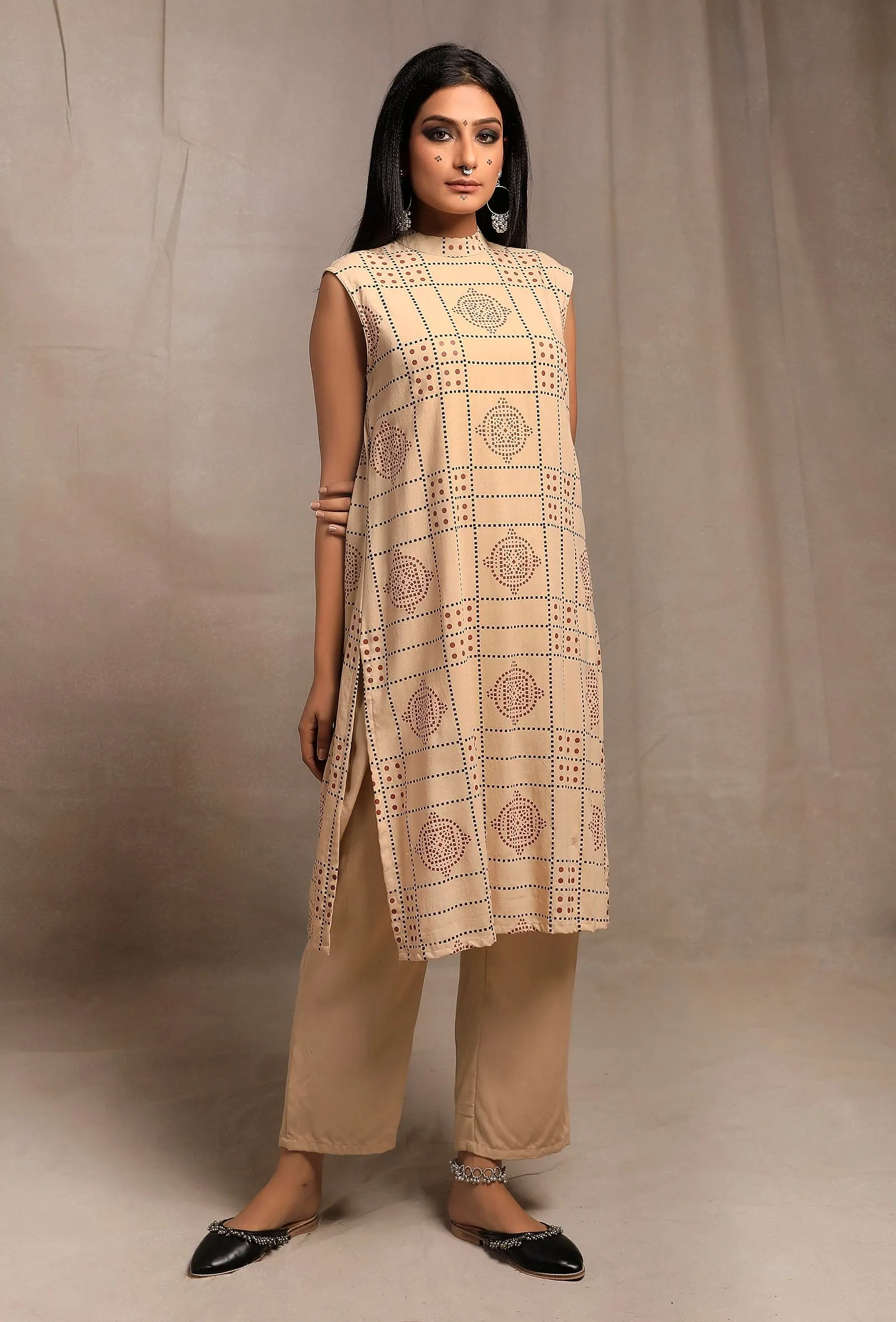 Ecru Hand Block Printed Sleeveless Kurta