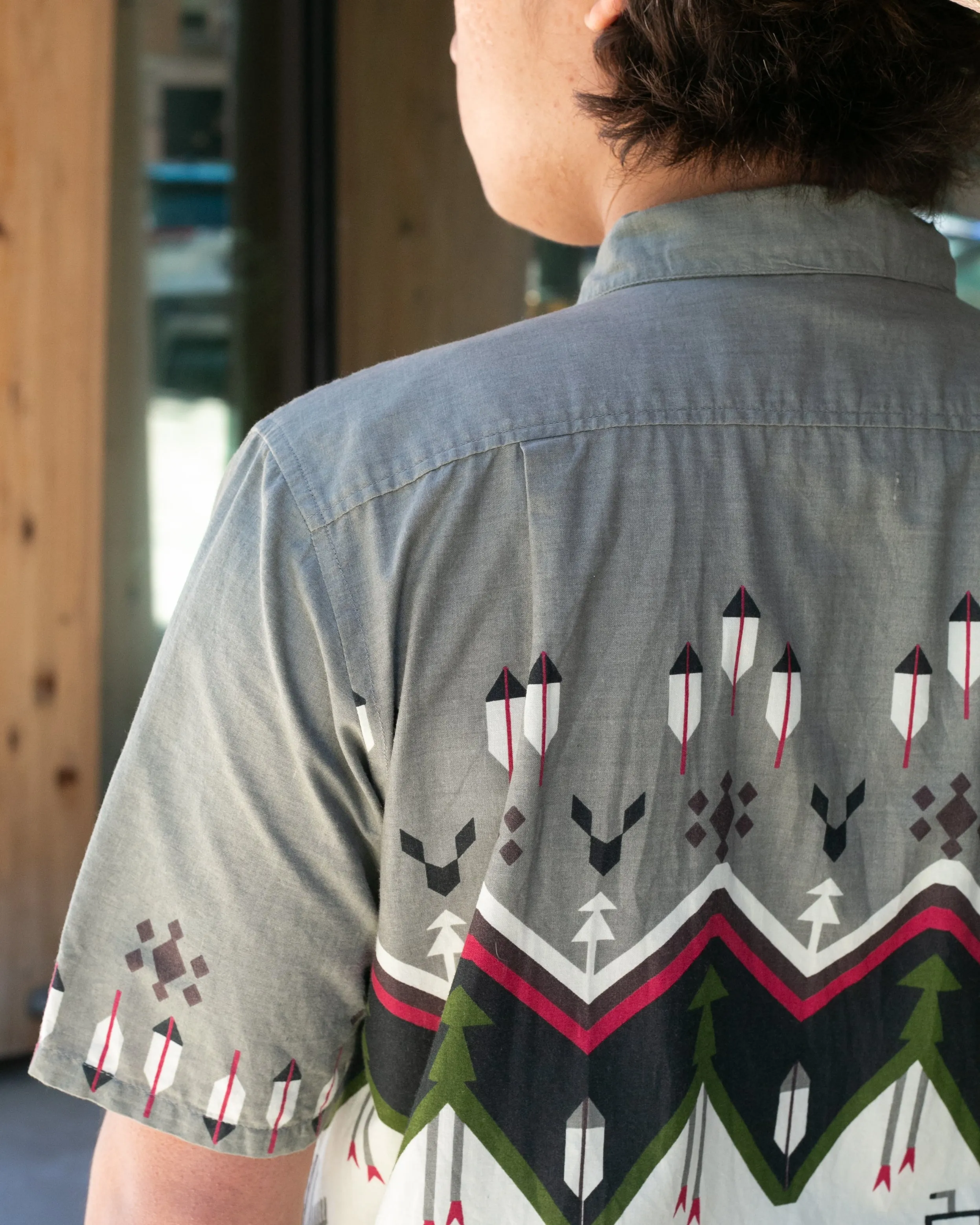 Japanese Repro, Short Sleeve Aloha Shirt, Tela Brand, Grey with Green and Red Ceremonial Scenery